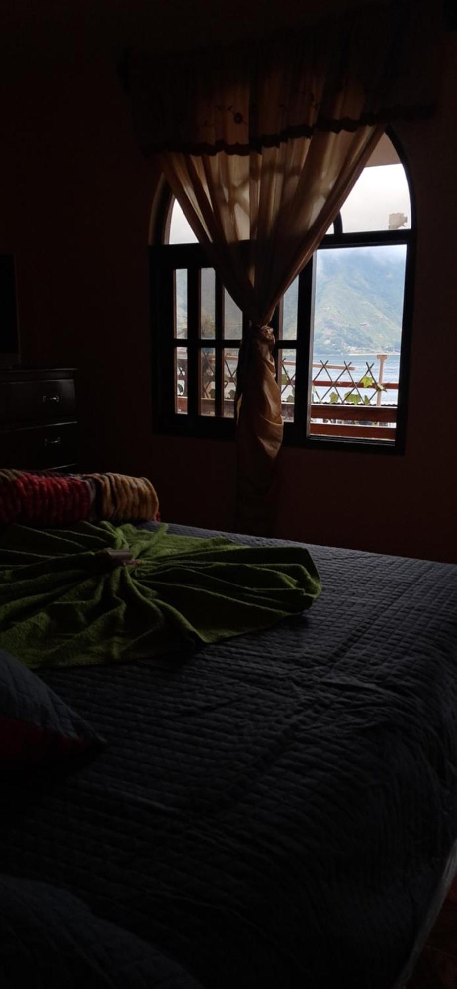 Hospedaje Gonzalez San Pedro La Laguna Ngoại thất bức ảnh