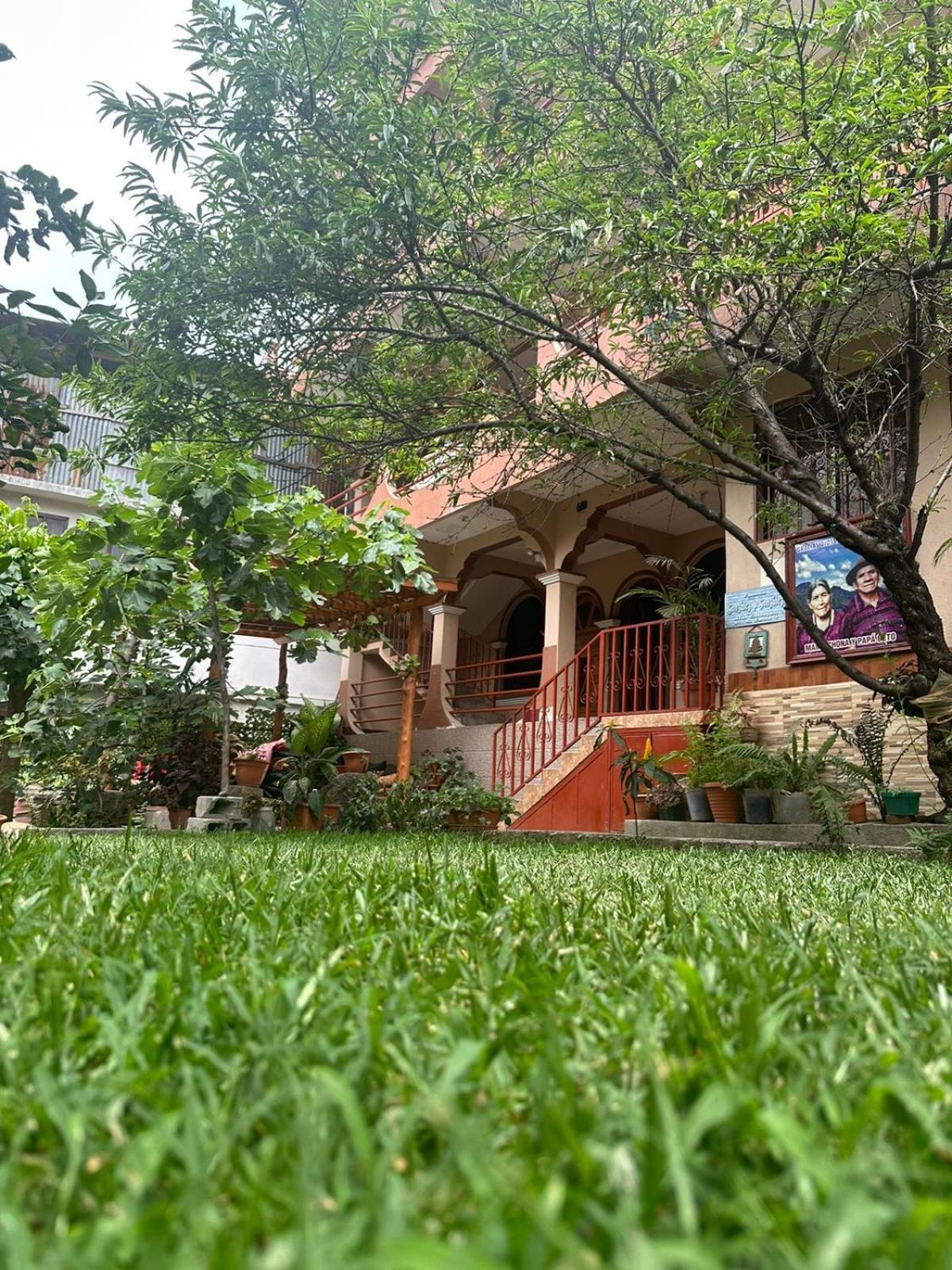 Hospedaje Gonzalez San Pedro La Laguna Ngoại thất bức ảnh